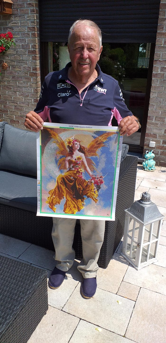Customer photo review of Broderie Diamant - Reine des Elfes