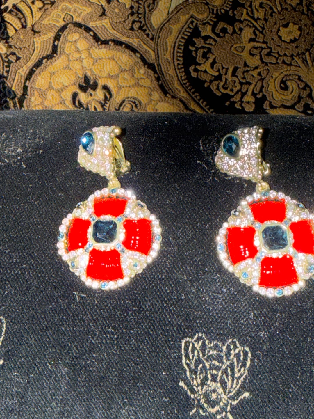 Customer photo review of HEIDI DAUS® “Yacht Club” Crystal & Enamel Nautical Drop Earrings