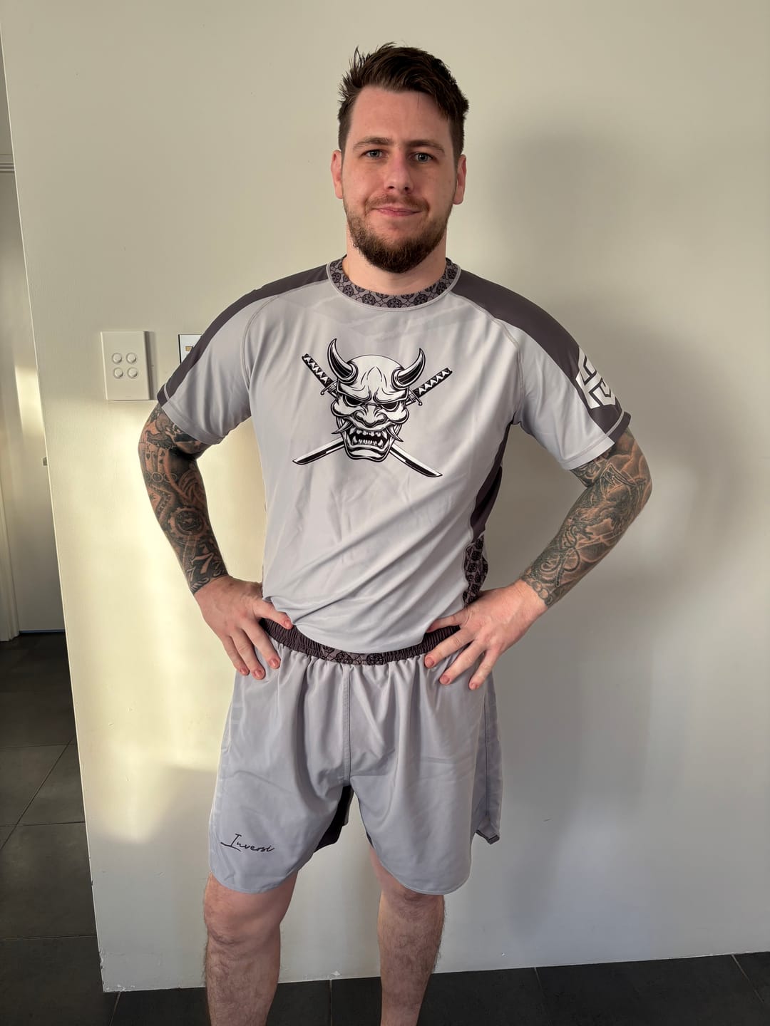 Customer photo review of ONI - BJJ Rash guard 25'