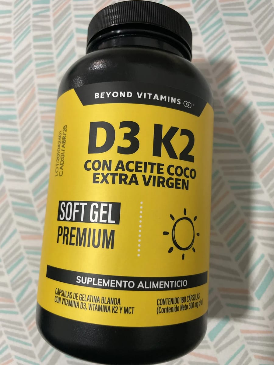 Customer photo review of Vitamina D3 K2 | Con aceite de coco extra virgen - 60 cápsulas