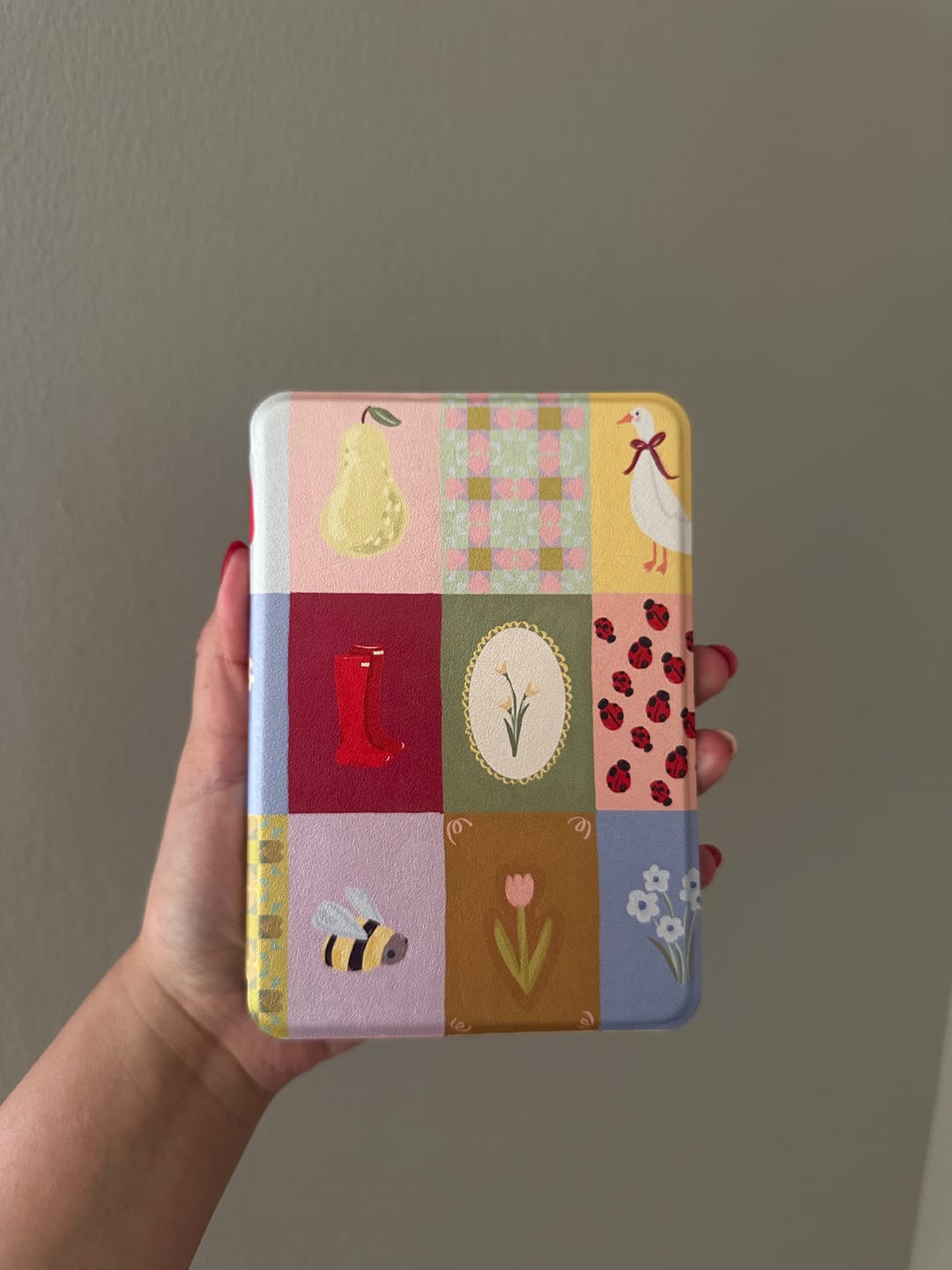 Customer photo review of Hello Spring - Kindle Case