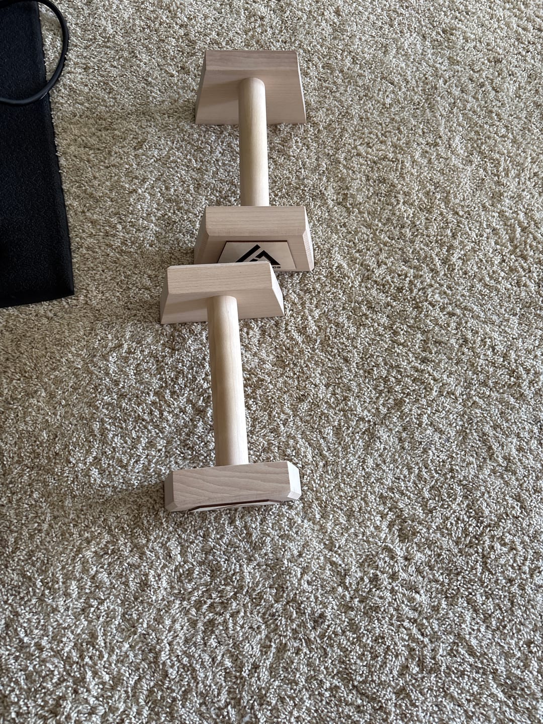 Customer photo review of Wooden Parallettes MEDIUM