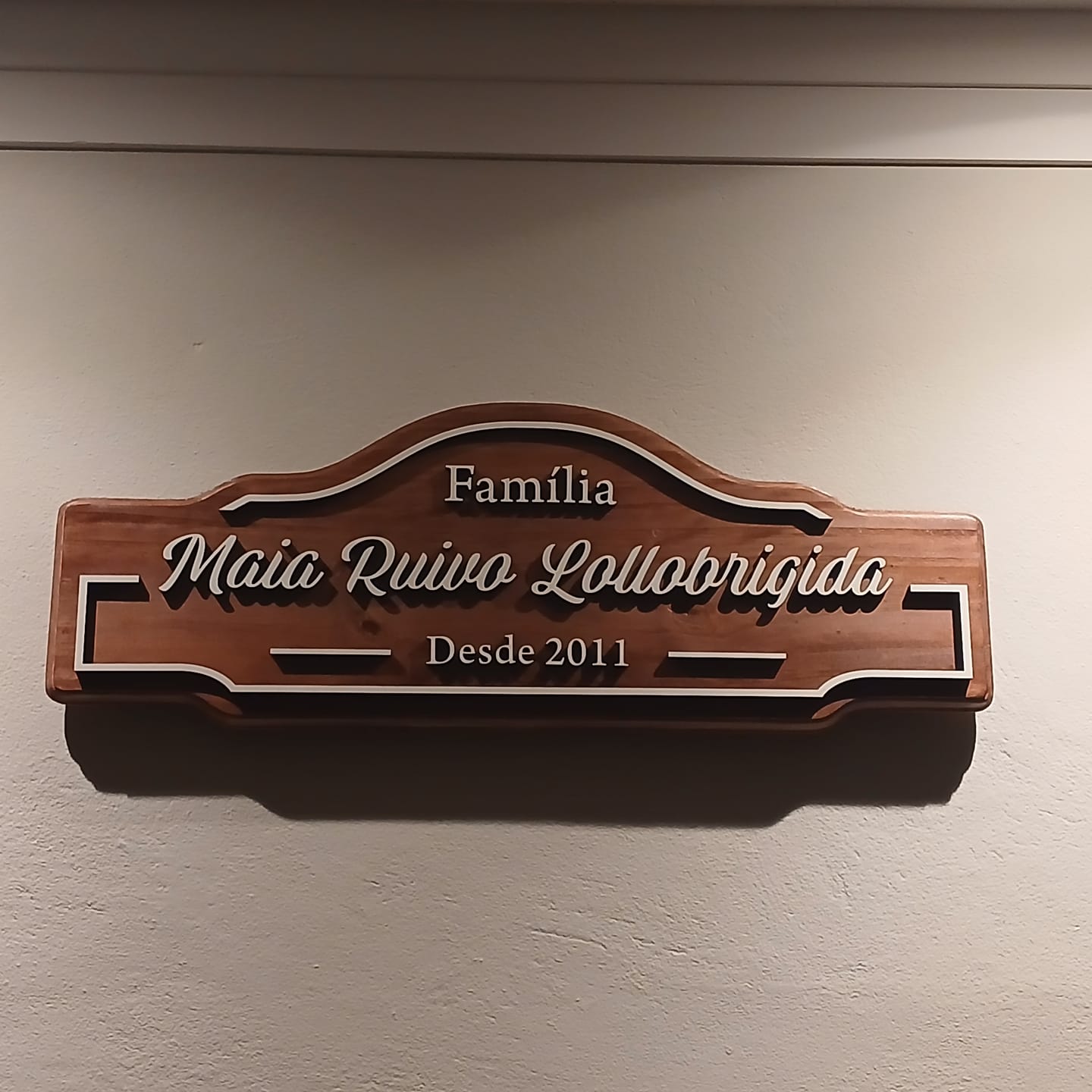 Customer photo review of Placa Sobrenome e Endereço