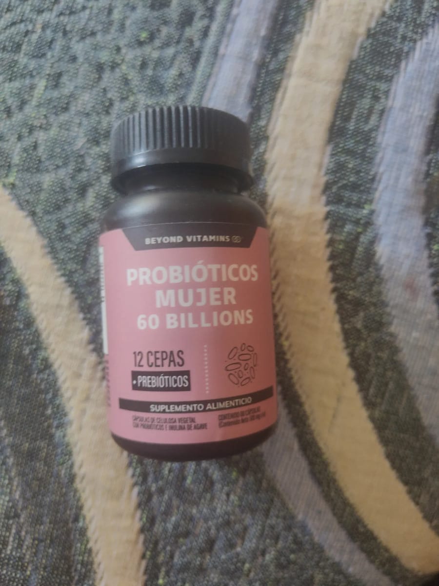 Customer photo review of Probioticos mujer 60 billions - 60 cápsulas