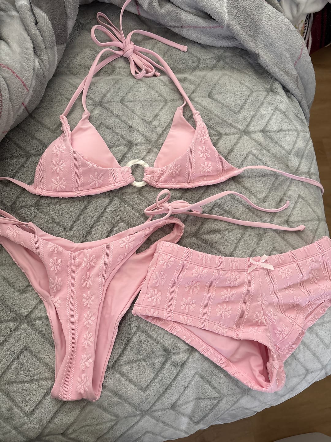 Customer photo review of Seamolly 3 Piece Floral Jacquard Textured O Ring Double Layer Cheeky Boyshort Bikini Set