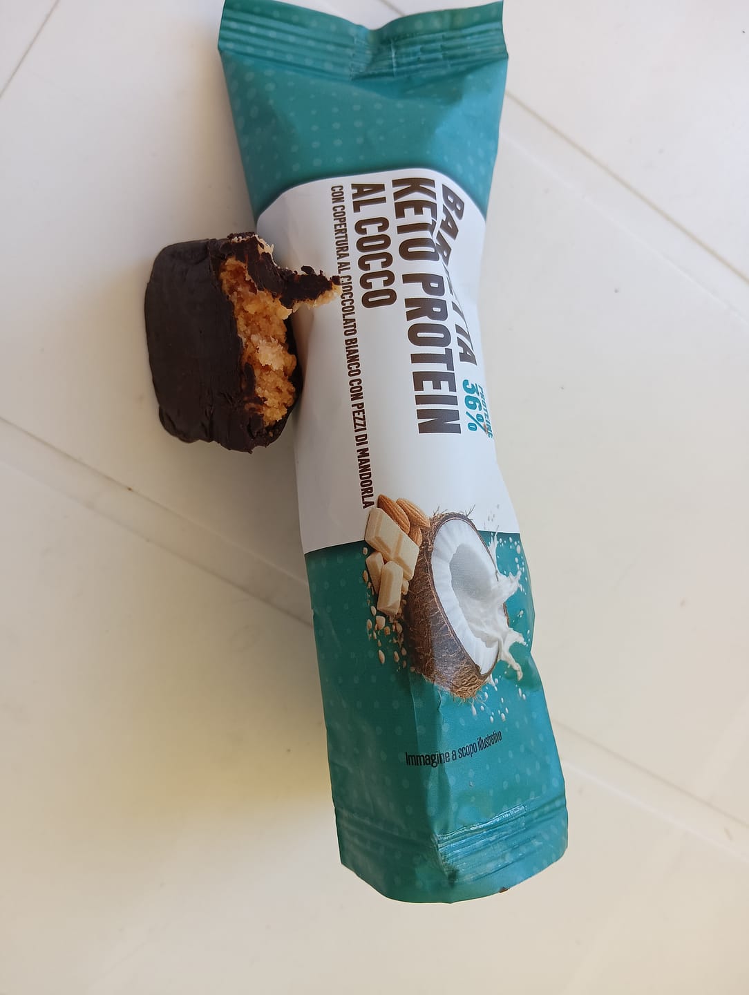 Customer photo review of Barretta keto protein al Cocco con Cioccolato Bianco e Mandorle