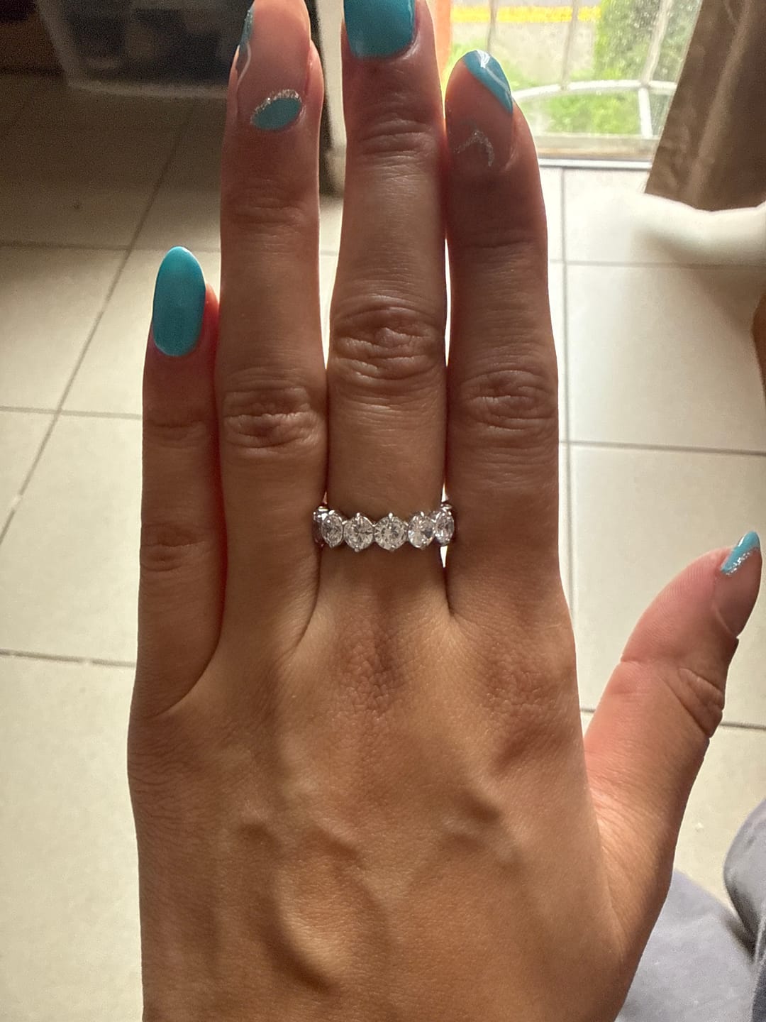 Customer photo review of Anillo Bliss Plata + Zirconia