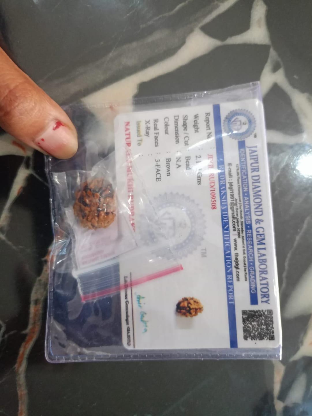 Customer photo review of Nepal Origin 3 Mukhi Rudraksha - 17mm to 22mm