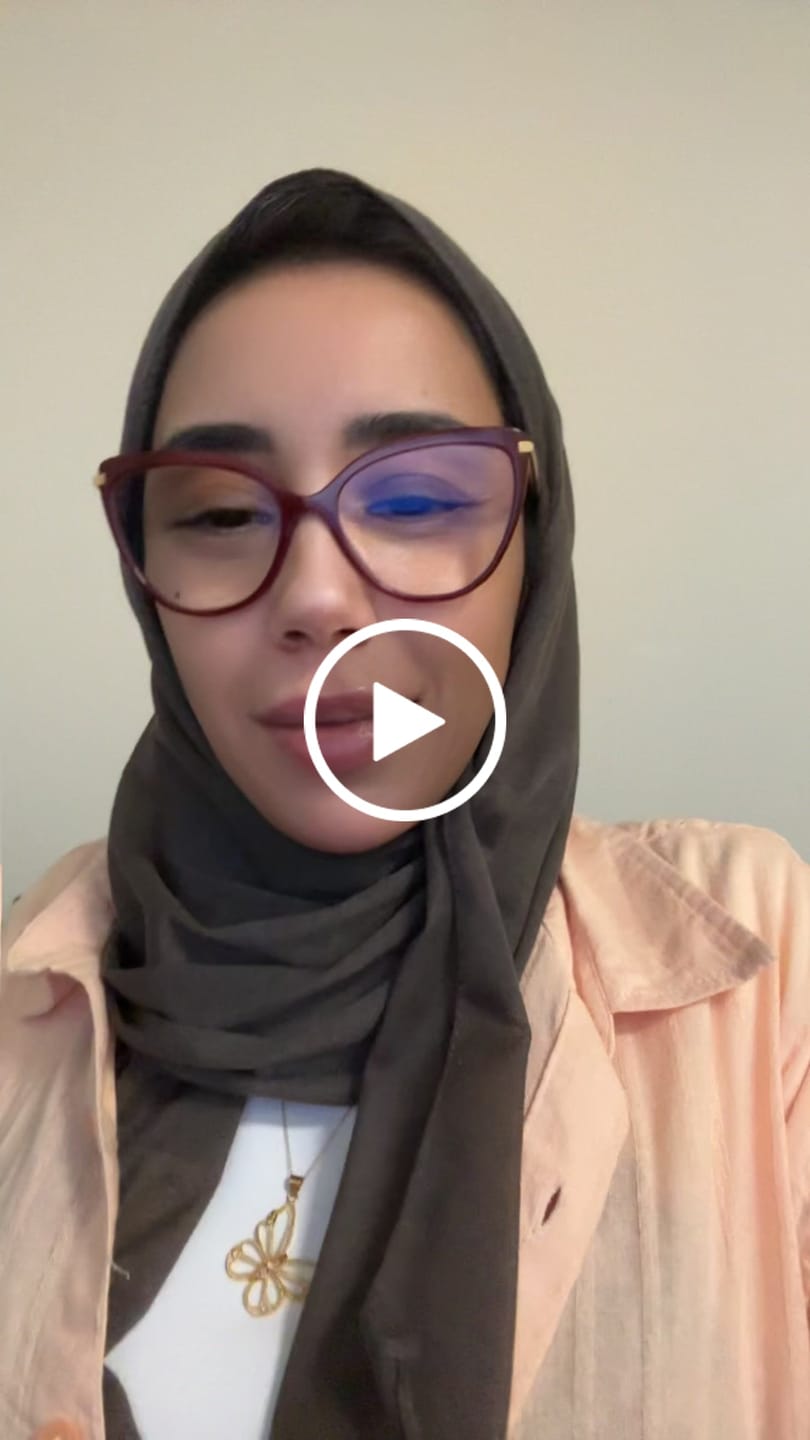 Customer video review of Turkey Mini Hijab