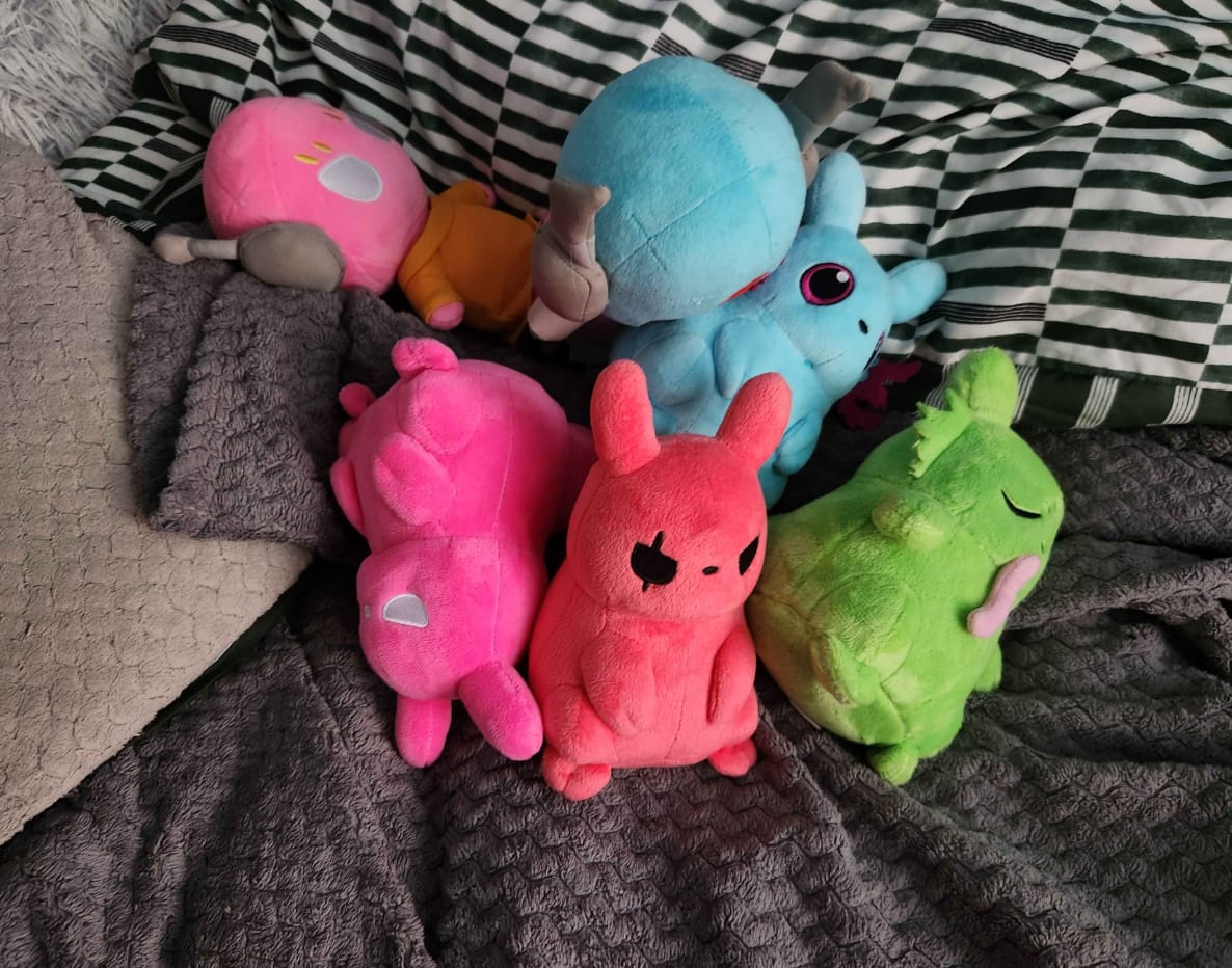 Customer photo review of Rain World - Hunter Slugpup Plush