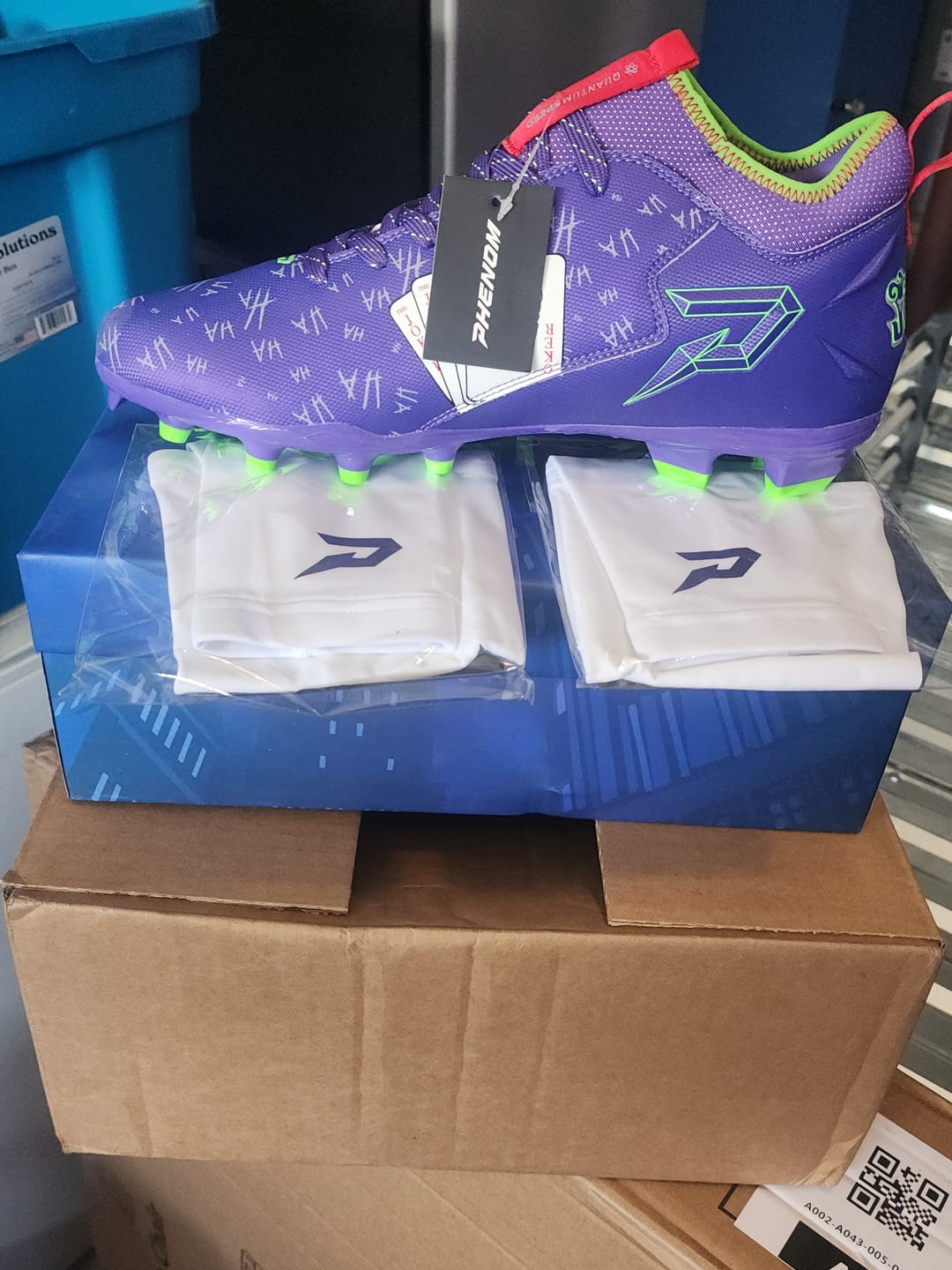 Customer photo review of Classic 'The Joker' Football Cleats - Quantum Speed by Phenom Elite