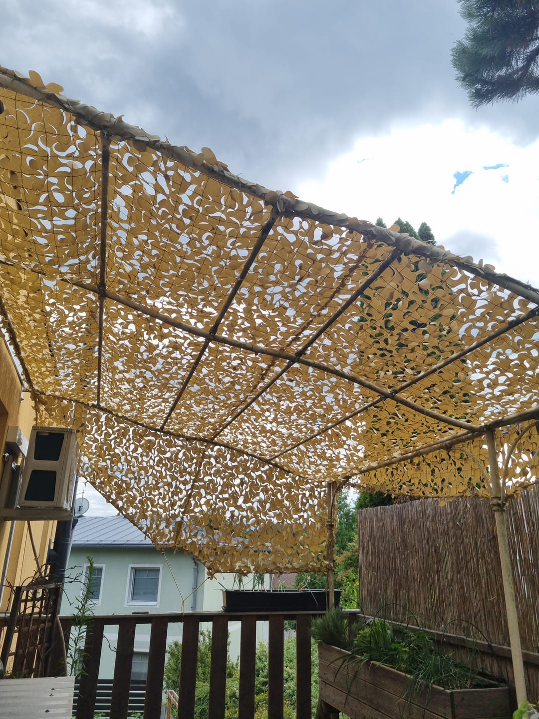 Customer photo review of Tarnnetz Beige