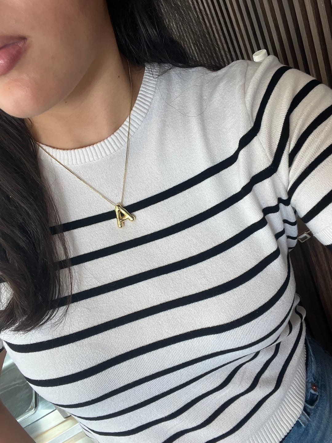 Customer photo review of Collar Dorado Liso Inicial Balloon
