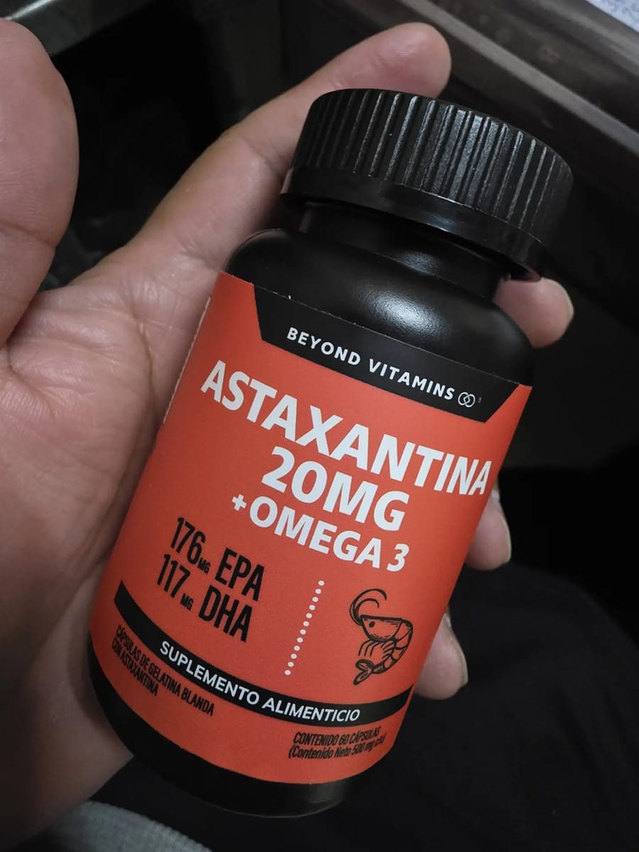 Customer photo review of Astaxantina 20mg de Haematococcus pluvialis + Omega 3 EPA/DHA | 60 Cápsulas
