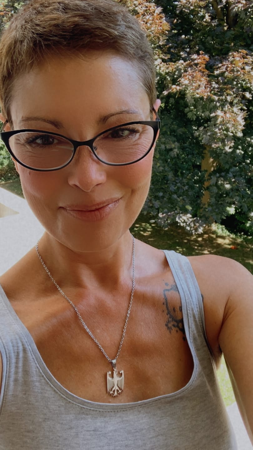 Customer photo review of Deutschland Adler Kette