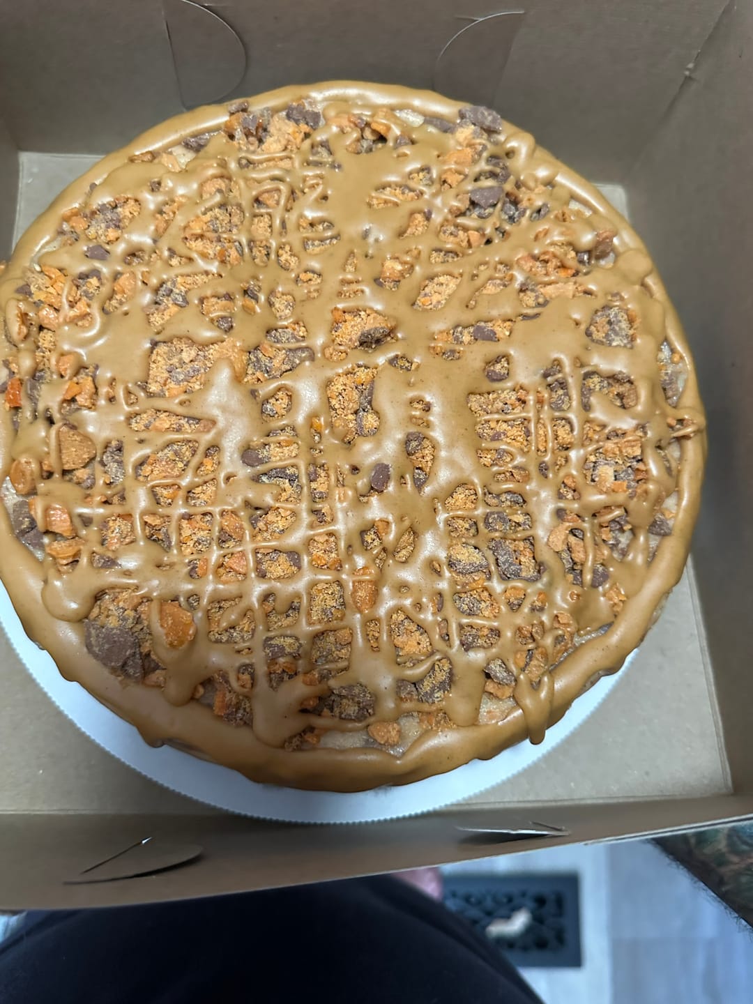 Customer photo review of Peanut Butter Butterfinger Cheesecake
