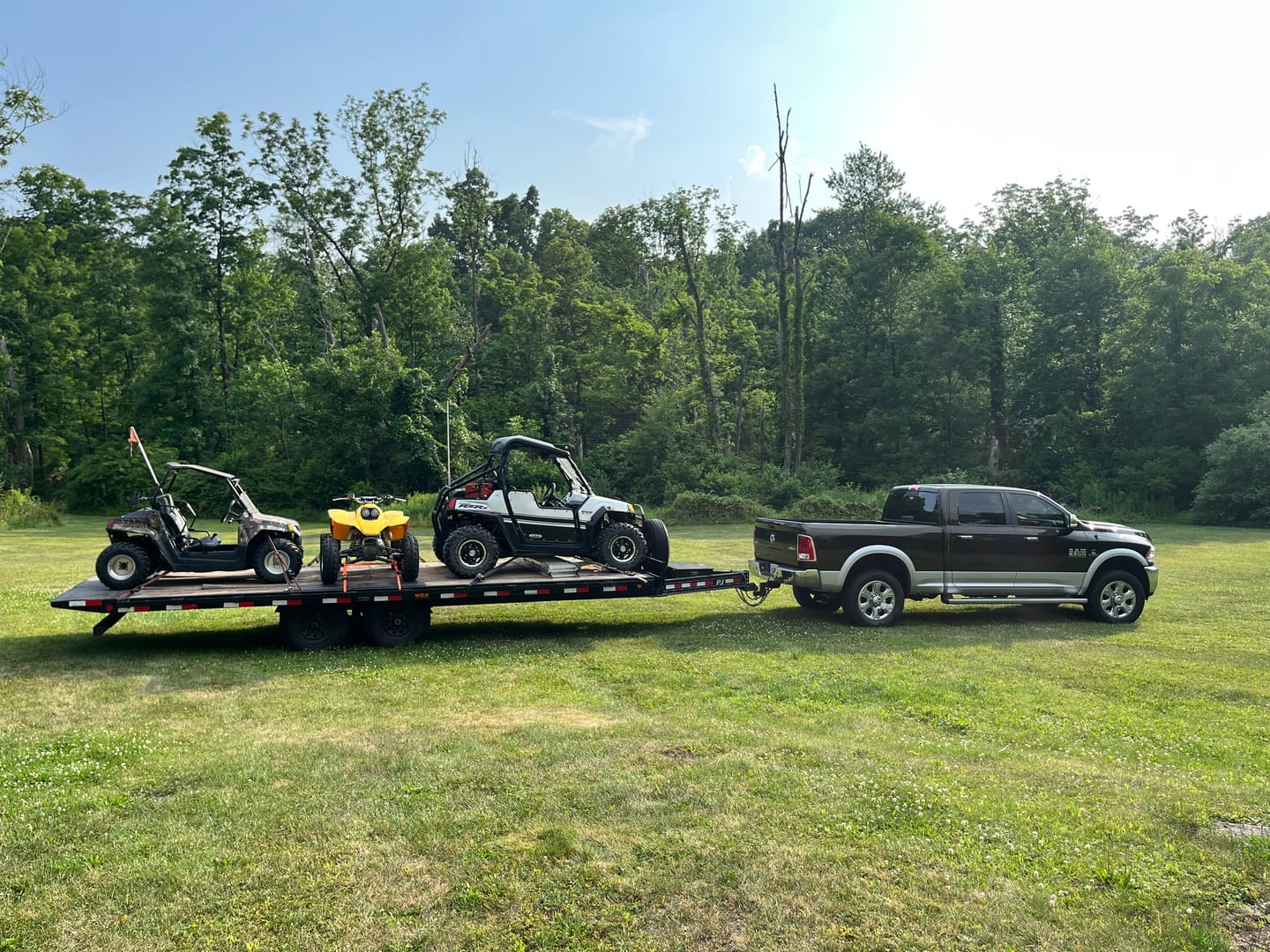 Customer photo review of Rhino USA 6In Heavy Duty Drop Hitch - 2.5In (Black)