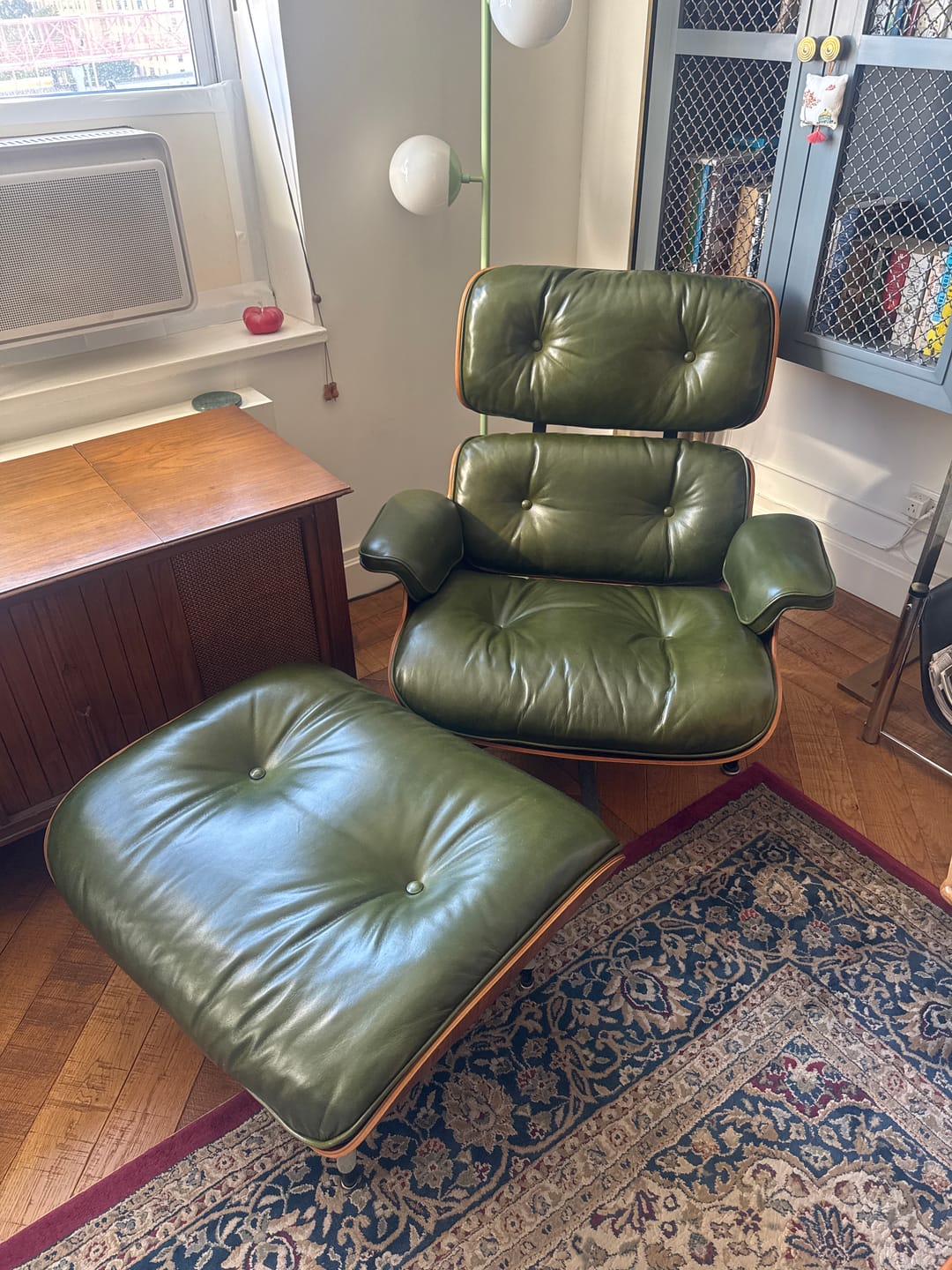 Customer photo review of Full Replacement of Eames Lounge Chair Cushions Including Arms and Ottoman