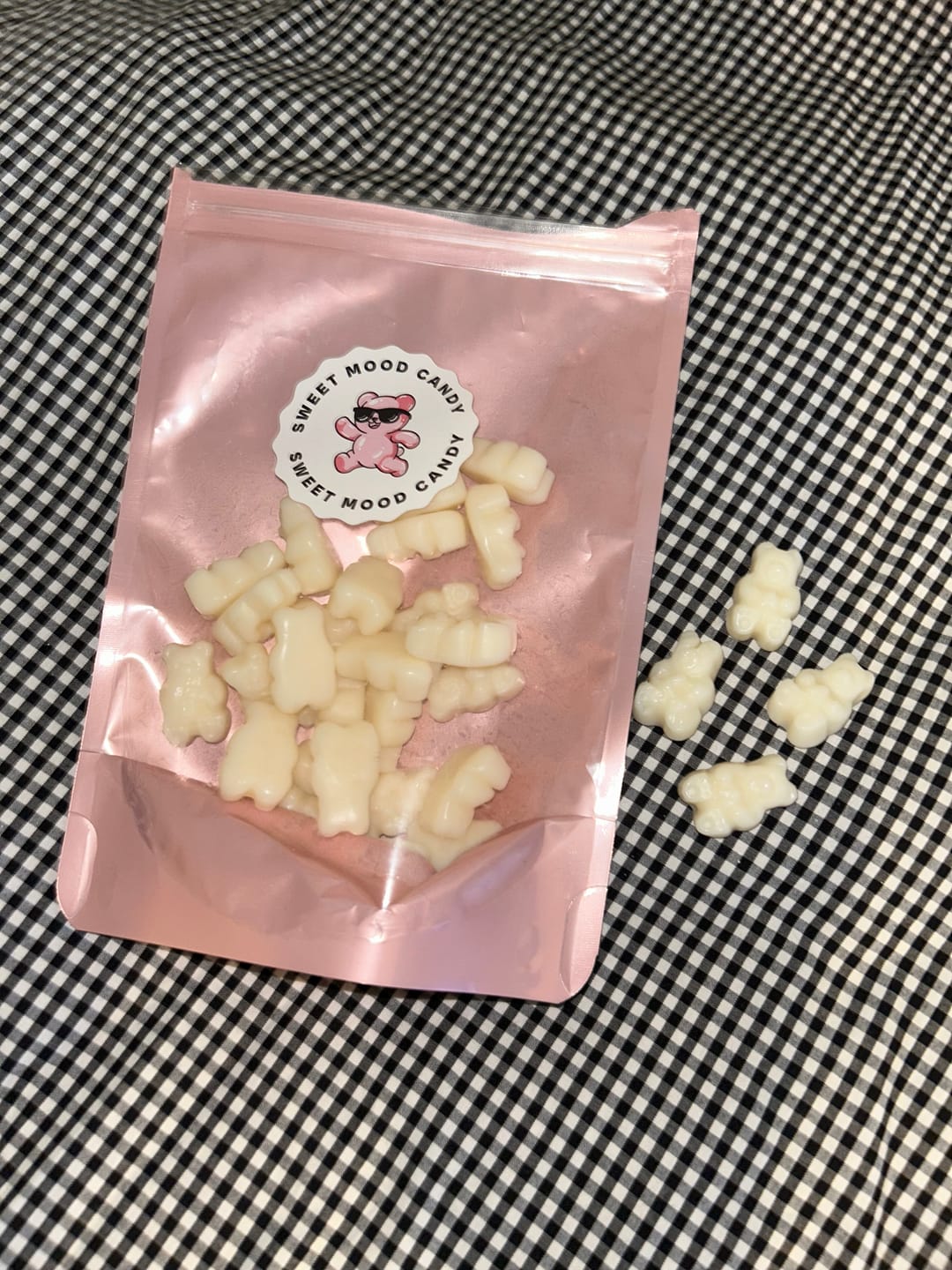 Customer photo review of Just Enough - Strawberry Banana Gummy Bears
