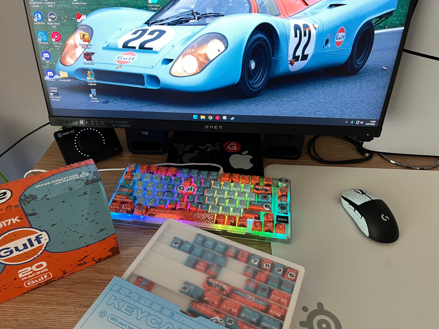 Customer photo review of KEYMOJI STUDIO Gulf Tuş Takımı