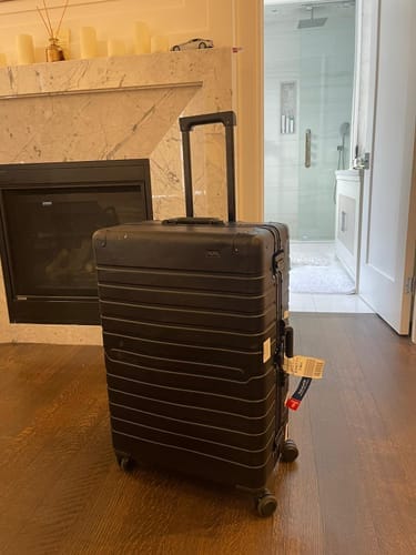 Customer photo review of Carry-On: Aluminum