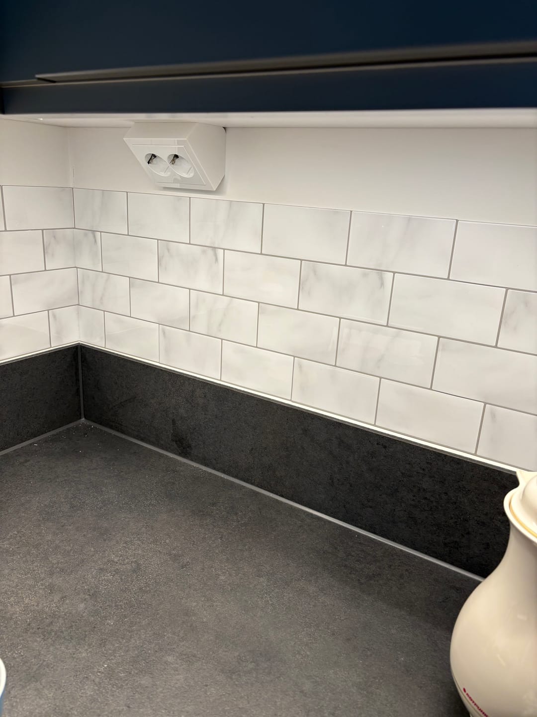Customer photo review of Subway marmor selvklebende veggfliser