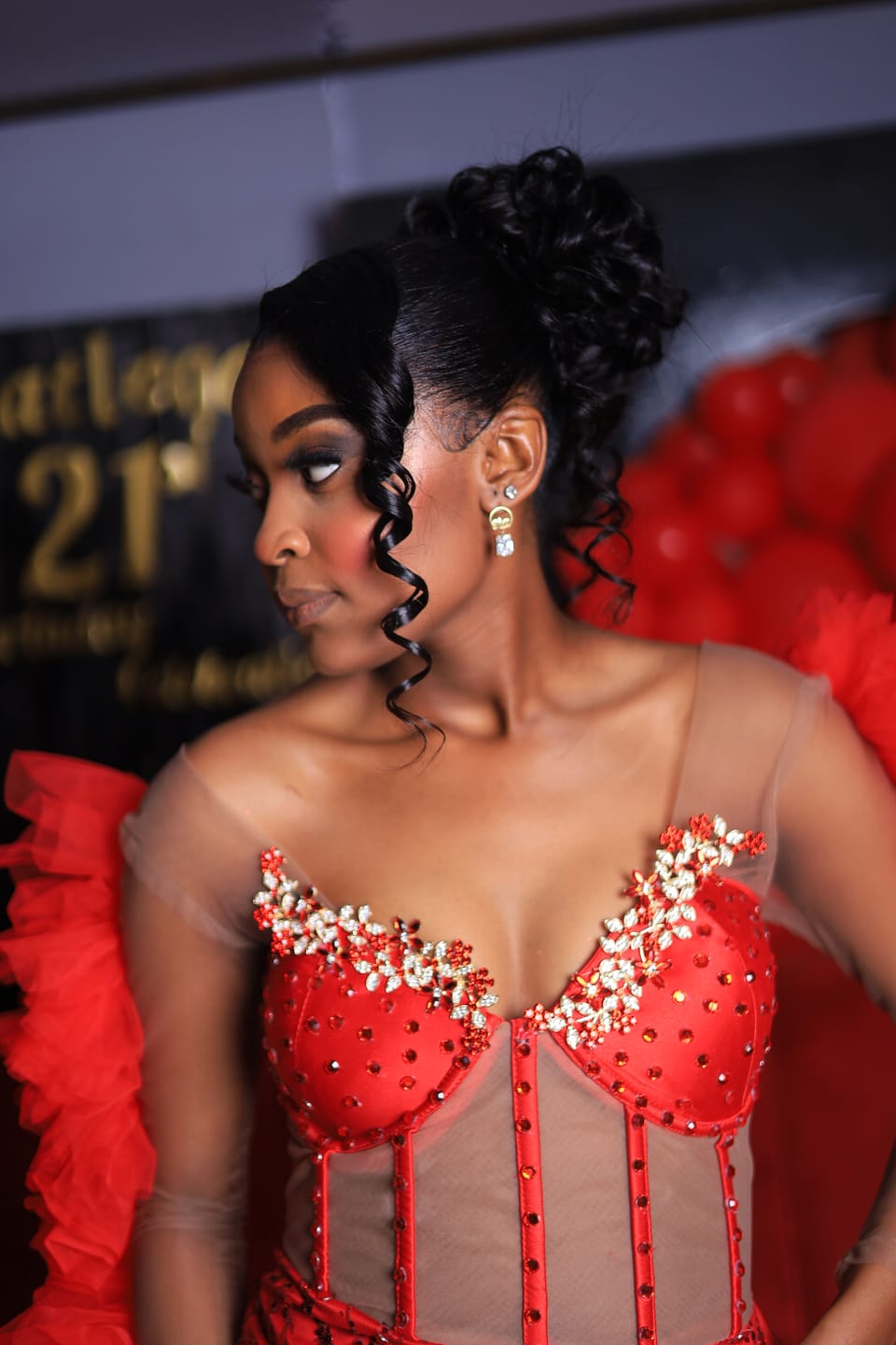 Customer photo review of Gold Era Square Drop Earrings