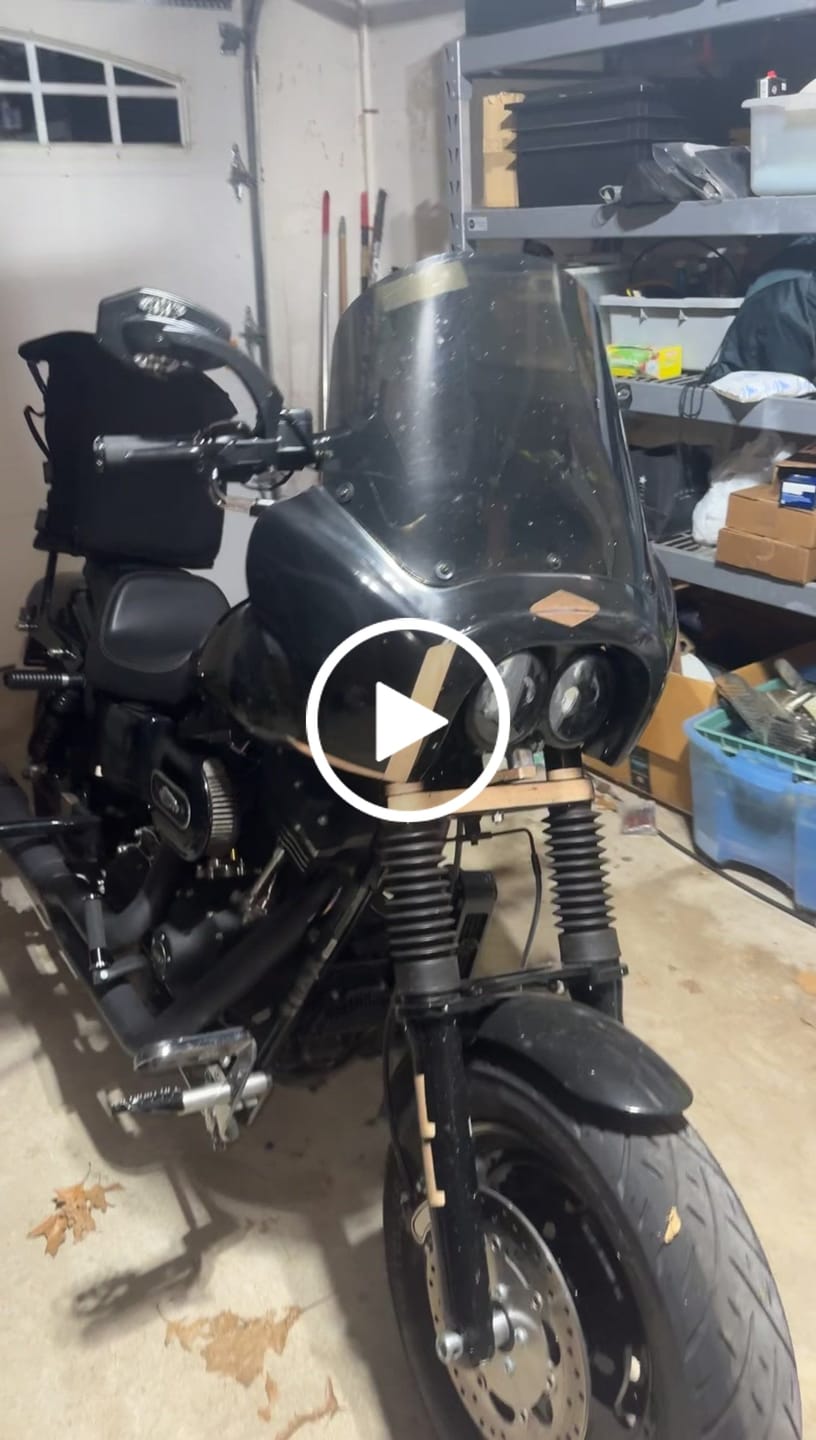 Customer video review of 32L - Renegade XL Motorcycle Sissy Bar Bag for Harley Davidson