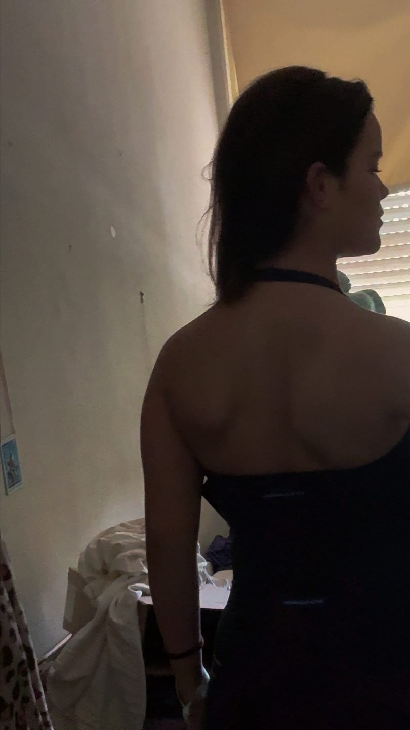 Customer photo review of ACTIVE HALTER TOP NAVY