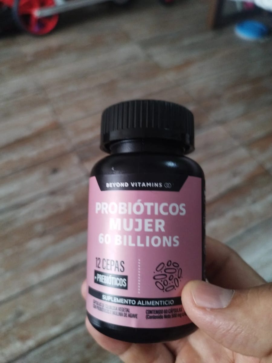 Customer photo review of Probioticos mujer 60 billions - 60 cápsulas