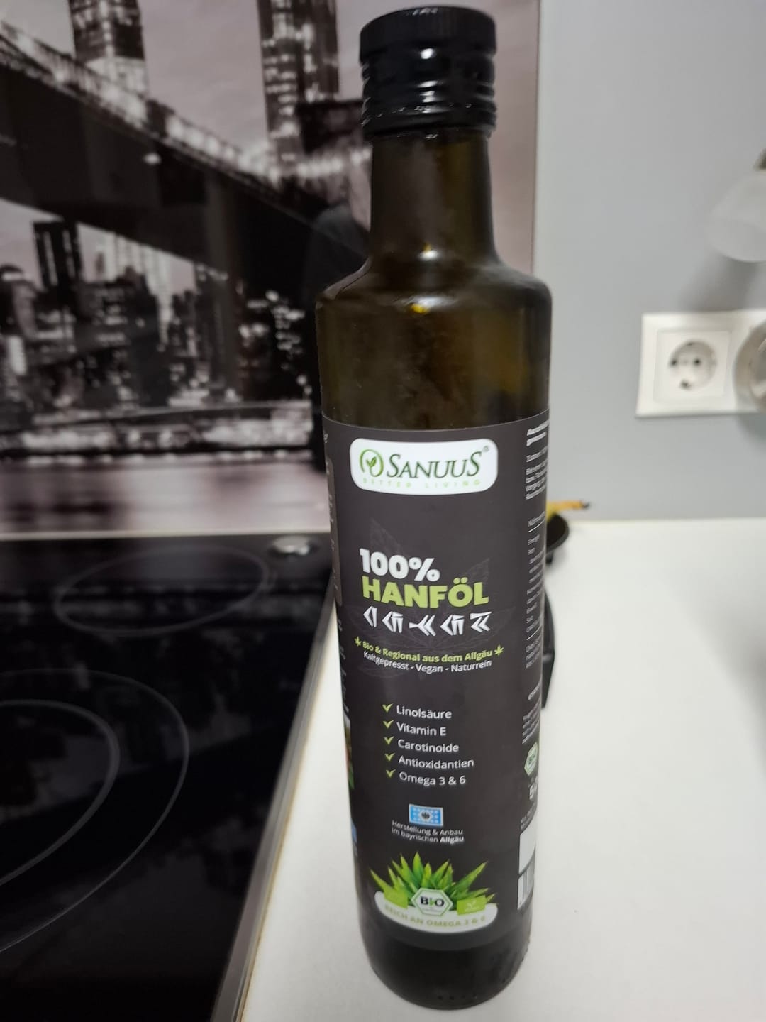 Customer photo review of SANUUS Allgäu Bio Hanföl kaltgepresst 500ml +Omega-3 - Rein aus ungeschälten Hanfsamen aus Deutschland