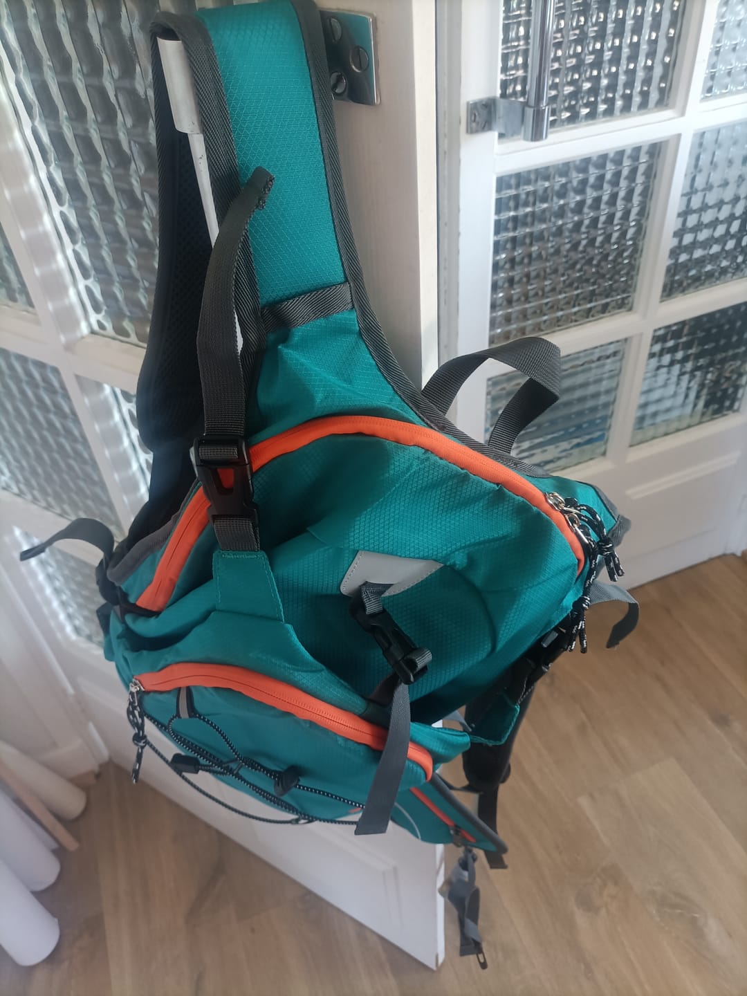 Customer photo review of Sac à Dos Randonnée Avec Trou Pour Poche À Eau