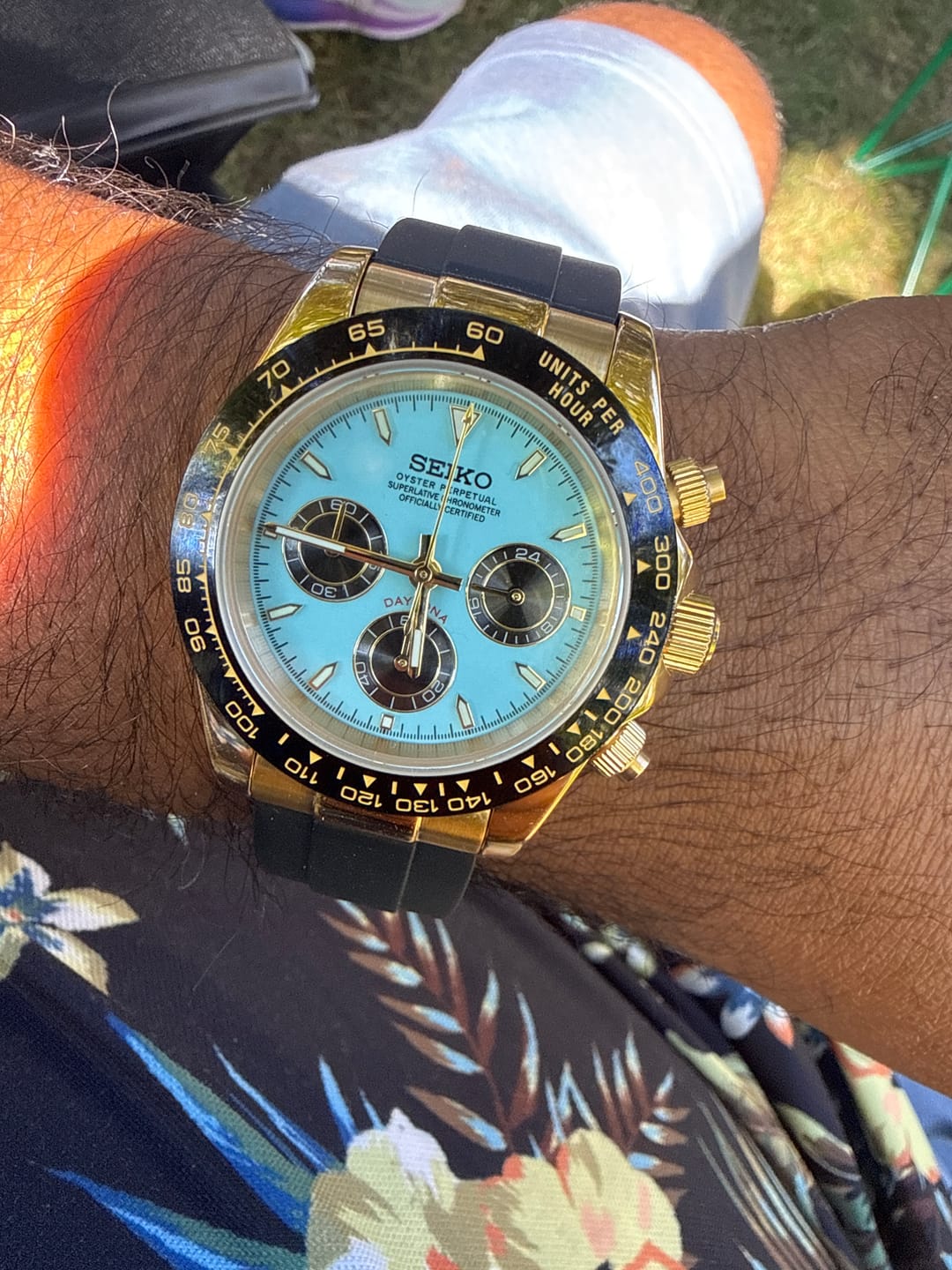 Customer photo review of Racer | Tiffany Gold
