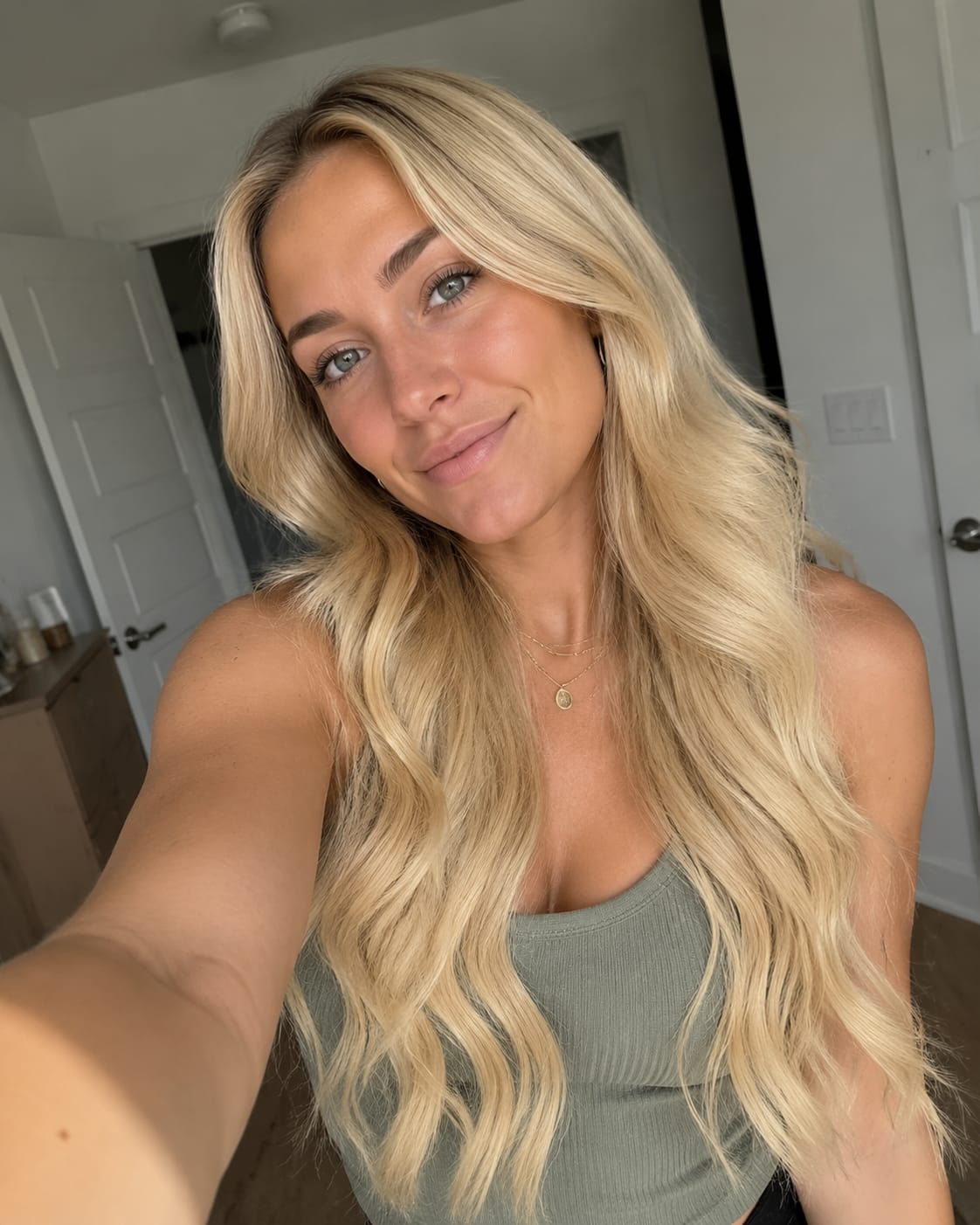 Customer photo review of Balayage Blonde Virgin Tape in Extensions 100% Human Hair #18/22/60