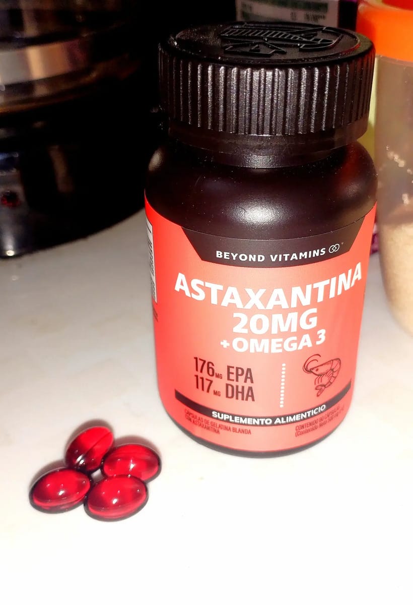Customer photo review of Astaxantina 20mg de Haematococcus pluvialis + Omega 3 EPA/DHA | 60 Cápsulas