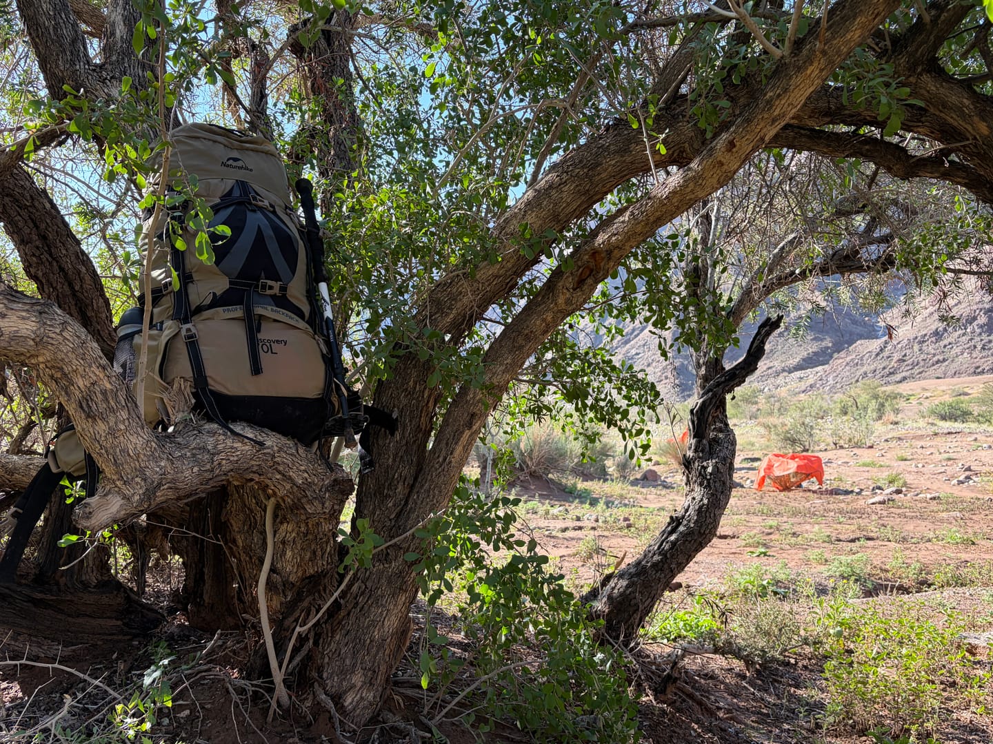 Customer photo review of 70 + 5L Hiking Backpack