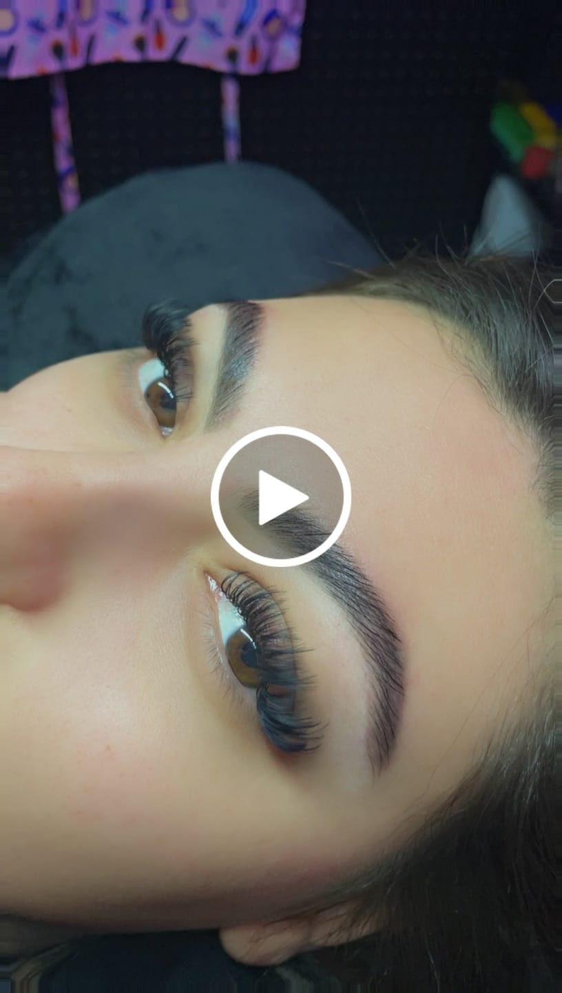 Customer video review of 0.03 CASHMERE NOIR COLLECTION VOLUME LASHES SINGLE LENGTH 8-18MM