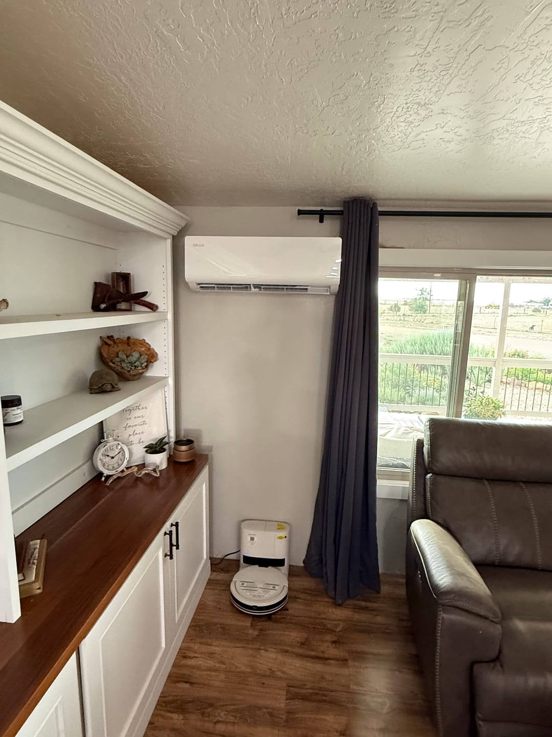 Customer photo review of DELLA Vario Series 20000 BTU Dual Zone Mini Split AC (9K + 12K) - Up to 950 Sq.Ft.