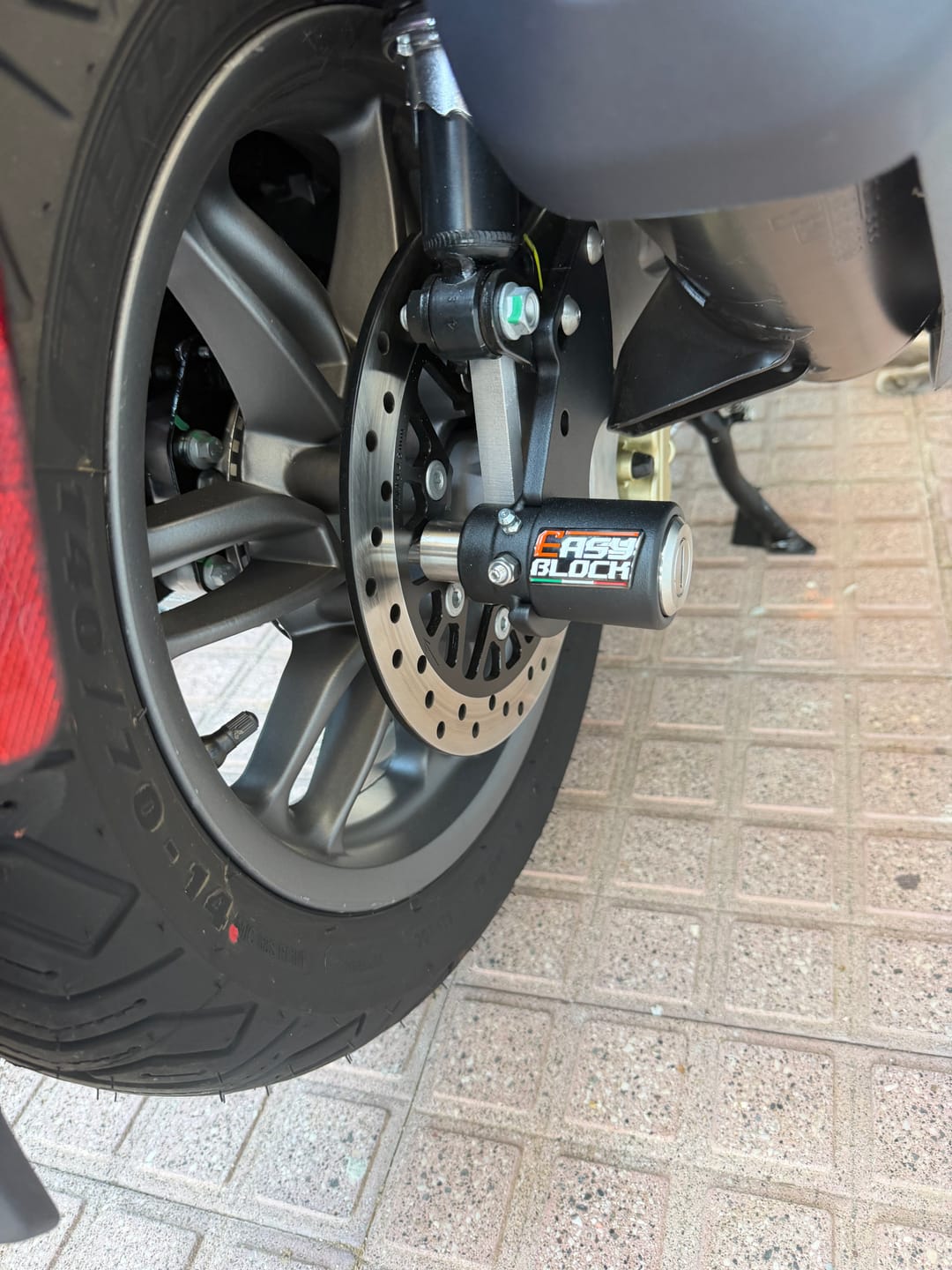 Customer photo review of BEVERLY 310 / 300 HPE / 300 S