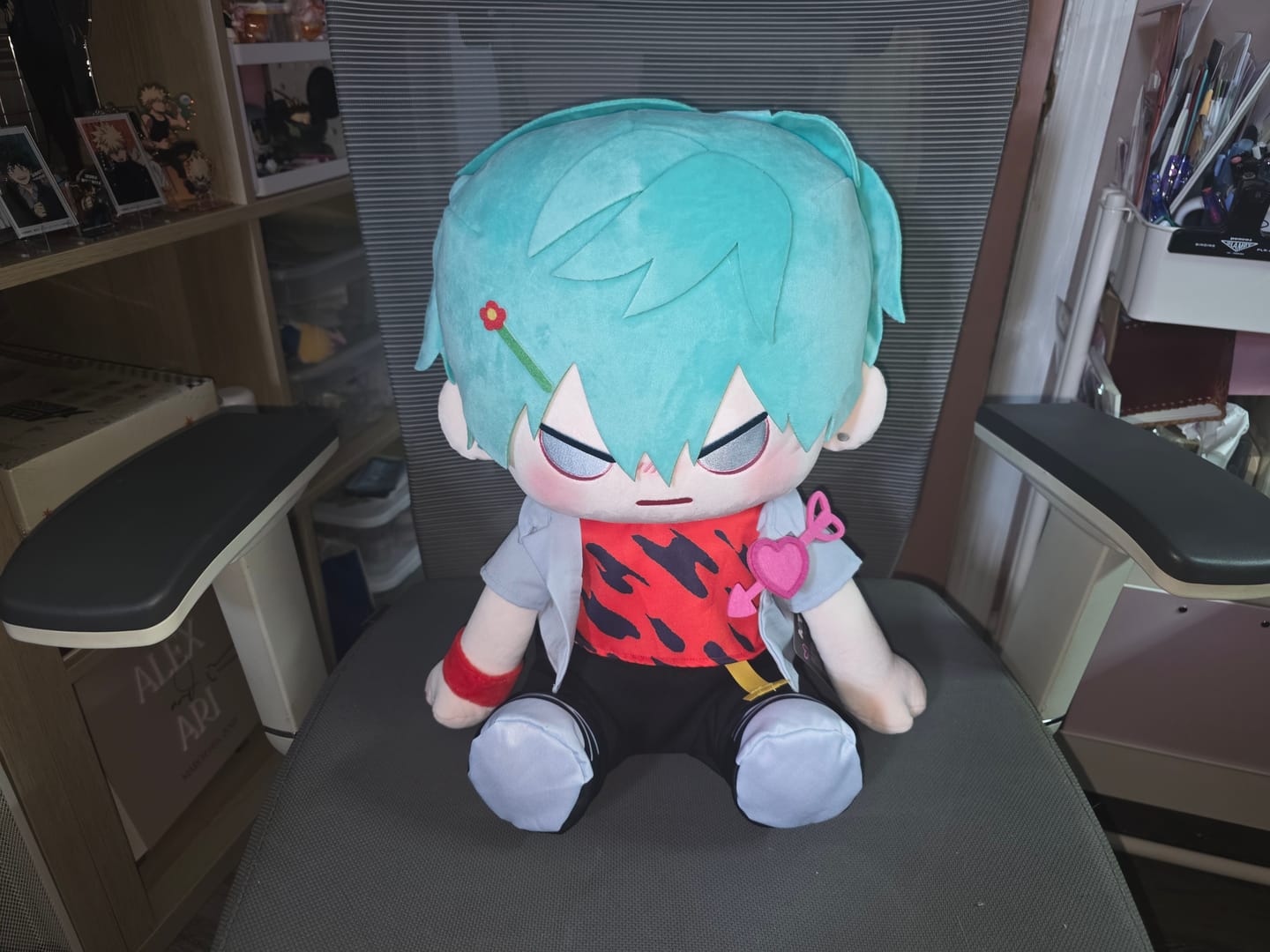 Customer photo review of 【Pre-Order】Alien Stage - Anat High School Series - Seated Plush