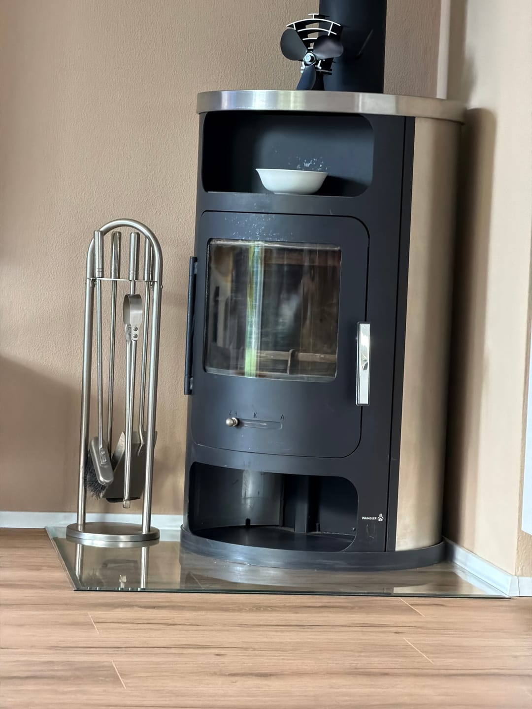 Customer photo review of Glasplatte Kamin, Funkenschutzplatte Glas für Kaminofen - Quadrat