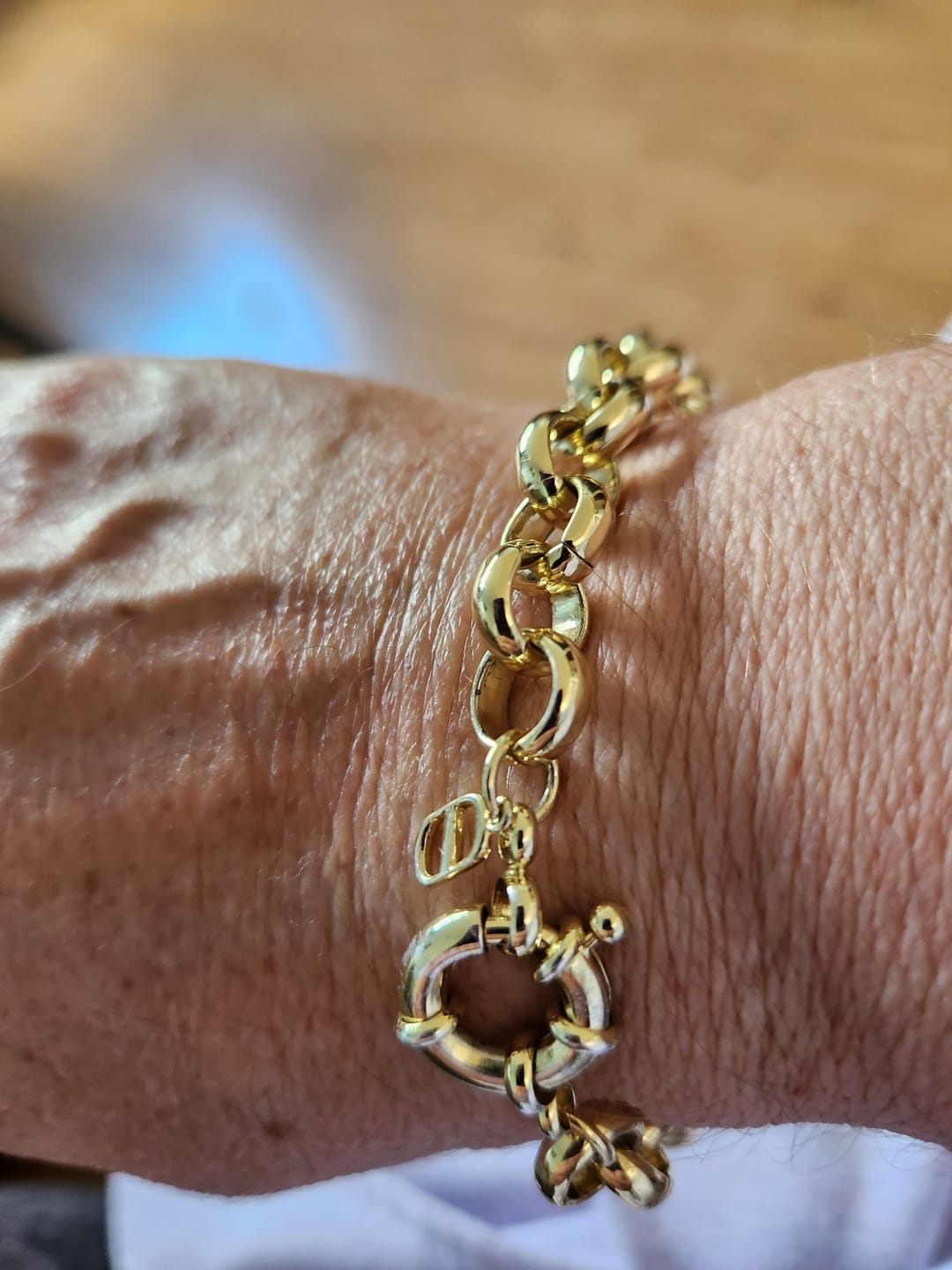 Customer photo review of Maximalist Rolo Bracelet