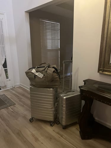 Customer photo review of Carry-On: Aluminum