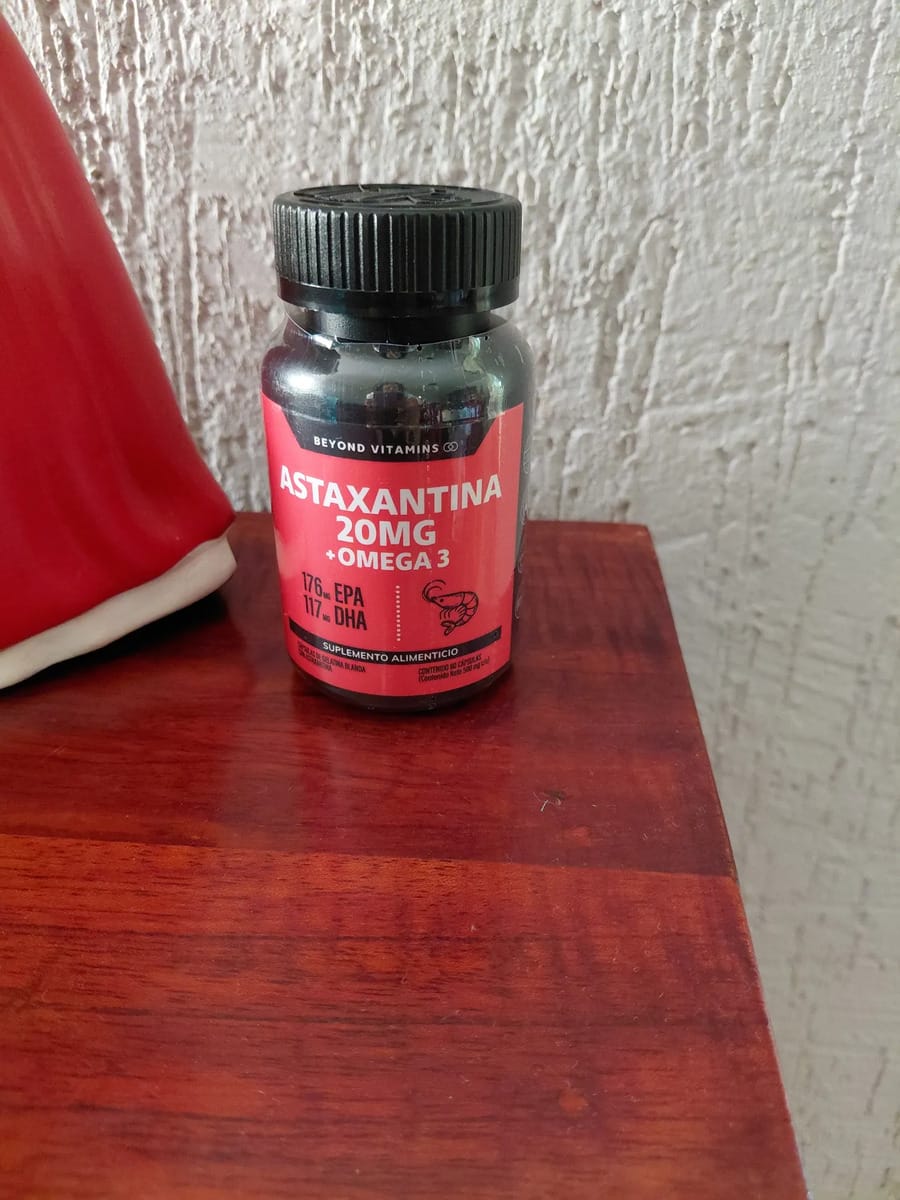 Customer photo review of Astaxantina 20mg de Haematococcus pluvialis + Omega 3 EPA/DHA | 60 Cápsulas