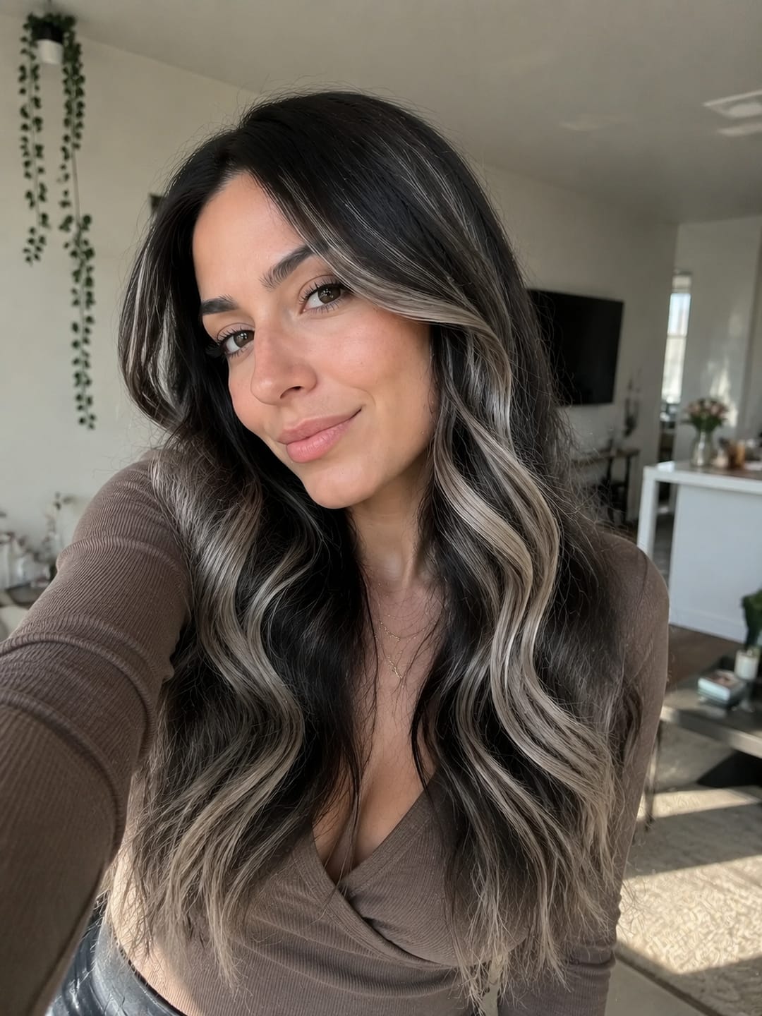 Customer photo review of Virgin Injection Tape in Hair Extensions Silver Highlights #1B/S/1B