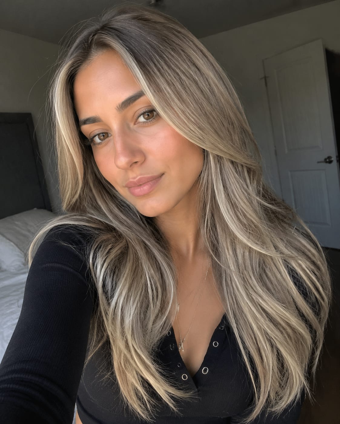 Customer photo review of Virgin Injection Tape in Hair Extensions Blonde Highlights #7/7/ICY
