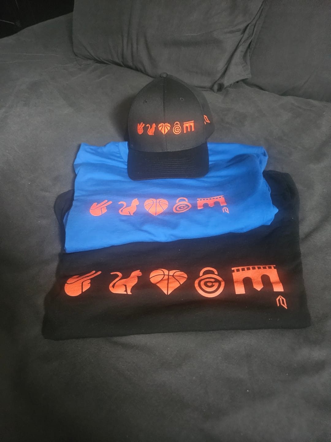 Customer photo review of NYK 5 Icons T-Shirt