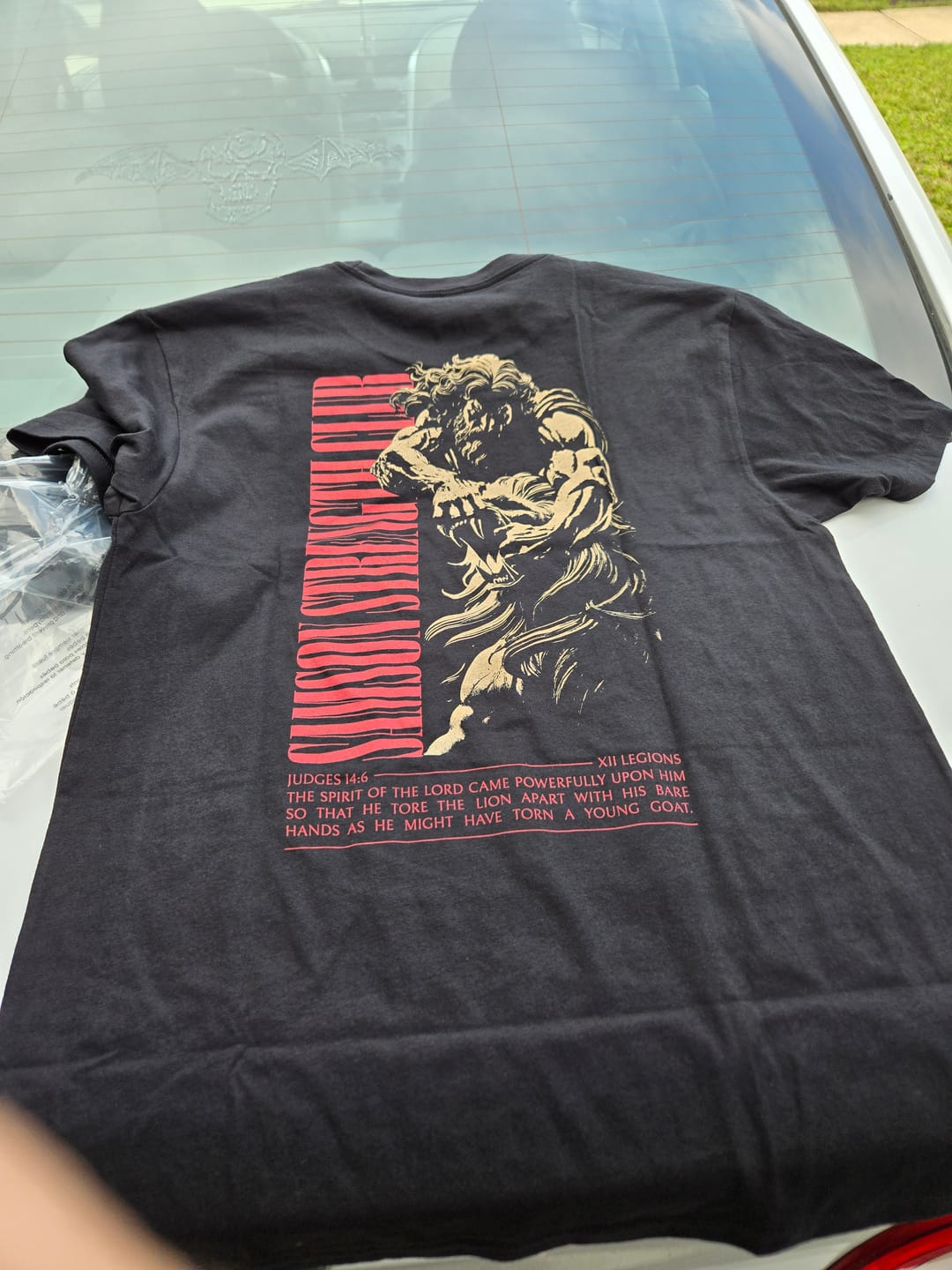 Customer photo review of SAMSON STRENGTH CLUB T-shirt