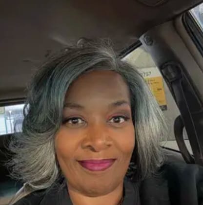 Customer photo review of Luvwin 5x5 Salt And Pepper Glueless Gray Color Pre-Cut Lace Layered Cut Straight Bob Wig 100% Human Hair