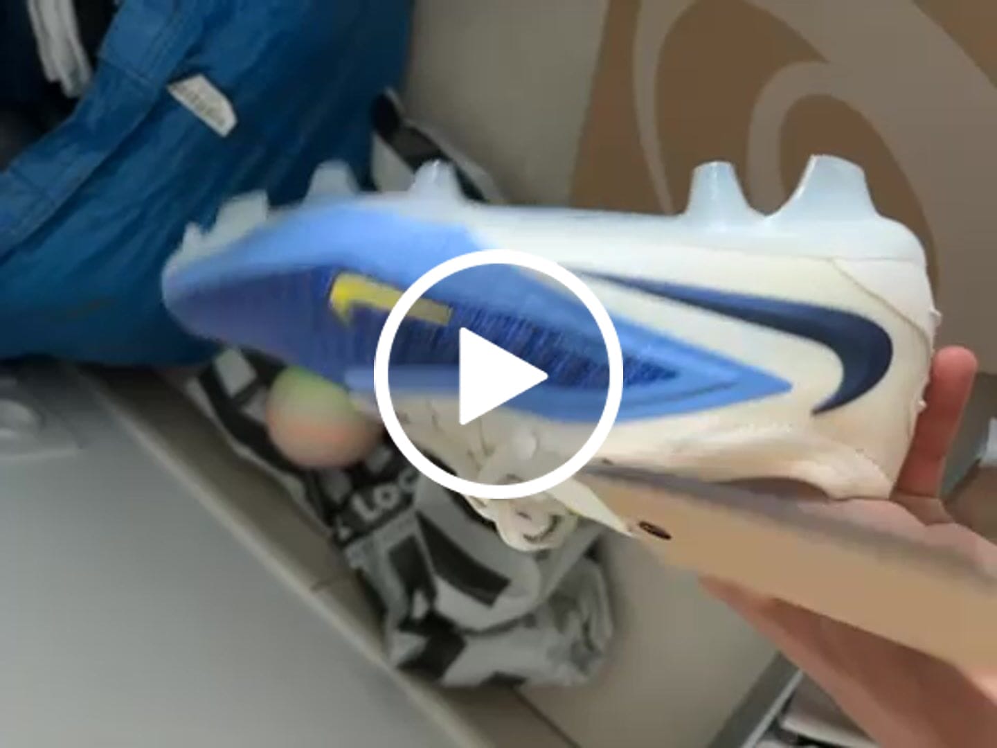 Customer video review of Nike Phantom 6 FG - Fear Nothing Bleu/Blanc/Jaune
